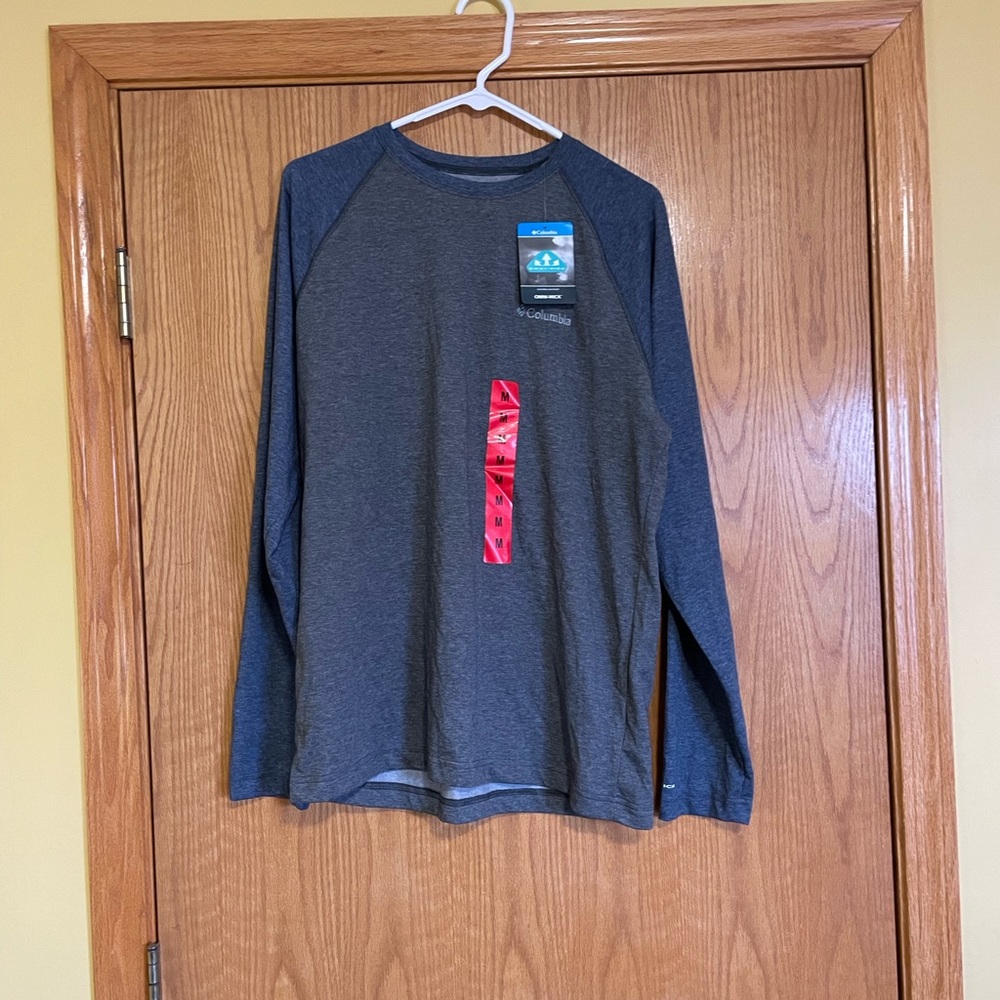Columbia baseball tee NWT